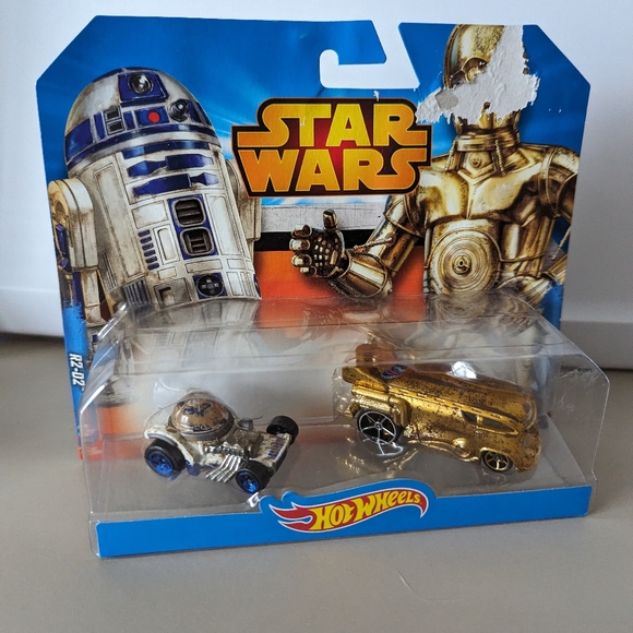 New Hot Wheels Star Wars Force Awakens C3p0 R2D2 Cars 2pc in package Droids Toy - Picture 7 of 10